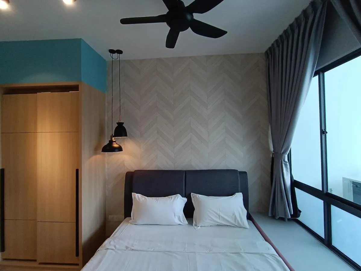 Cl 18A Modern Balcony Klcc View Infinity Pool Apartment Kuala Lumpur 0*,  Malaysia