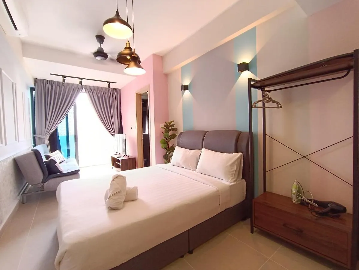 Cl 18A Modern Balcony Klcc View Infinity Pool Apartment Kuala Lumpur 0*,  Malaysia